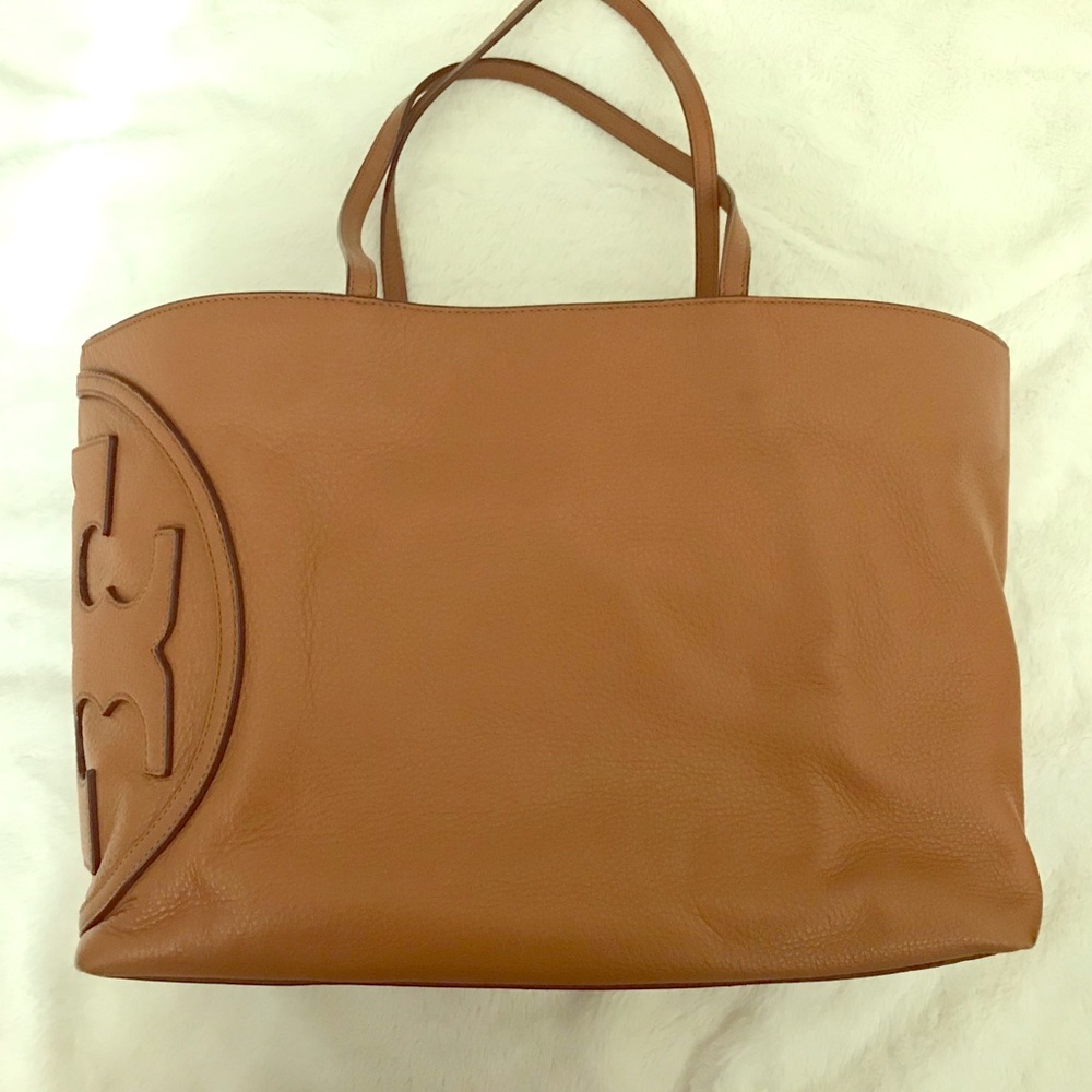 Tory Burch All T East-West Tote Bag in Tan